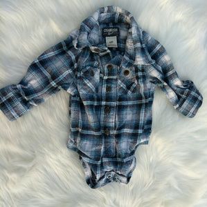 Oshkosh baby boy bodysuit 6M